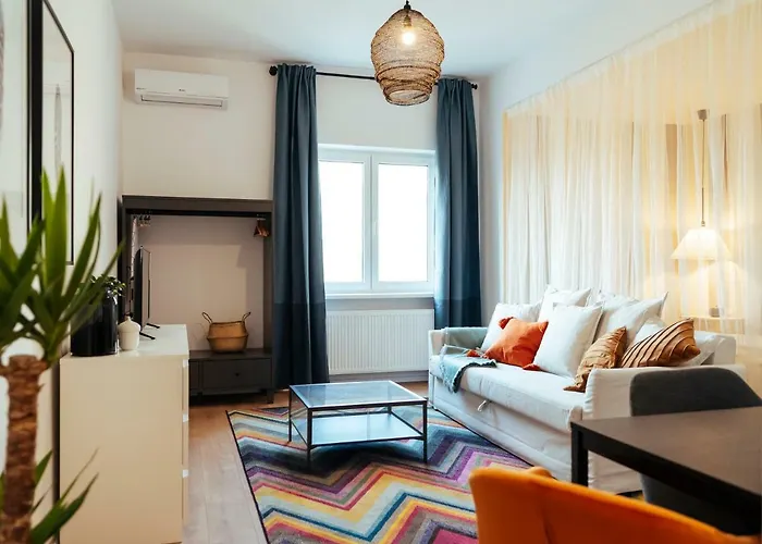Spacious Old Town - Universitate Apartment *
